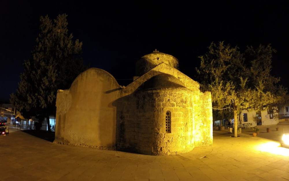 церковь в Паралимни