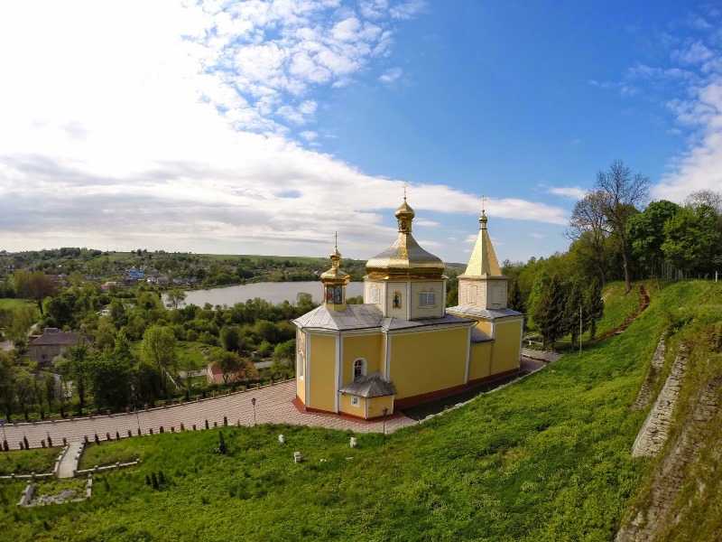 церковь в селе Вишневец