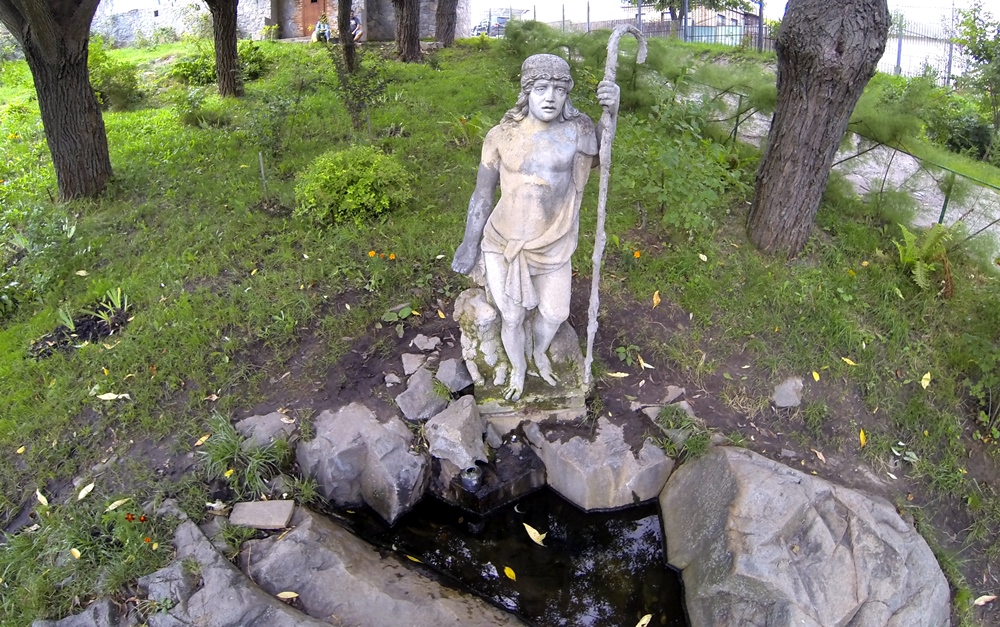 источник воды