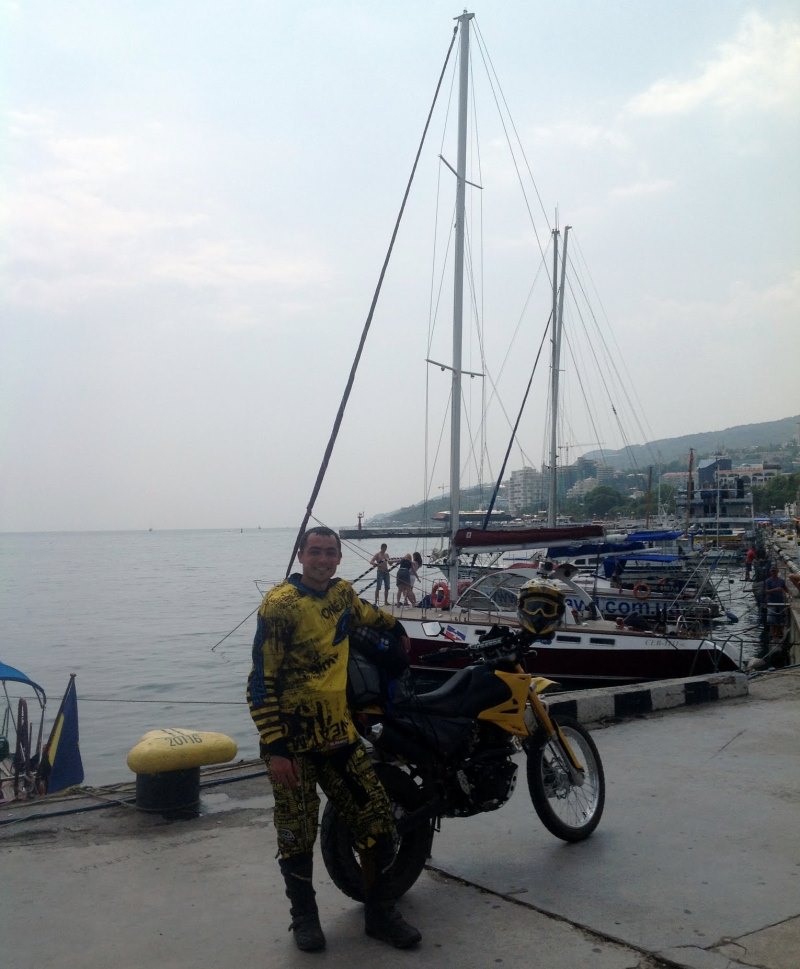 на мотоцикле в ялте