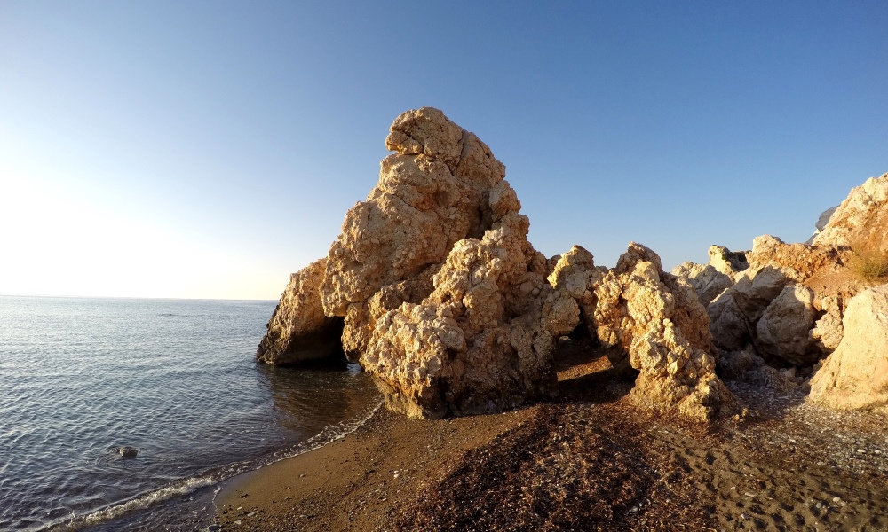 Красивый берег моря